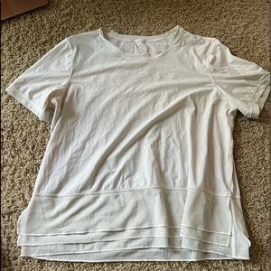Lululemon t shirt